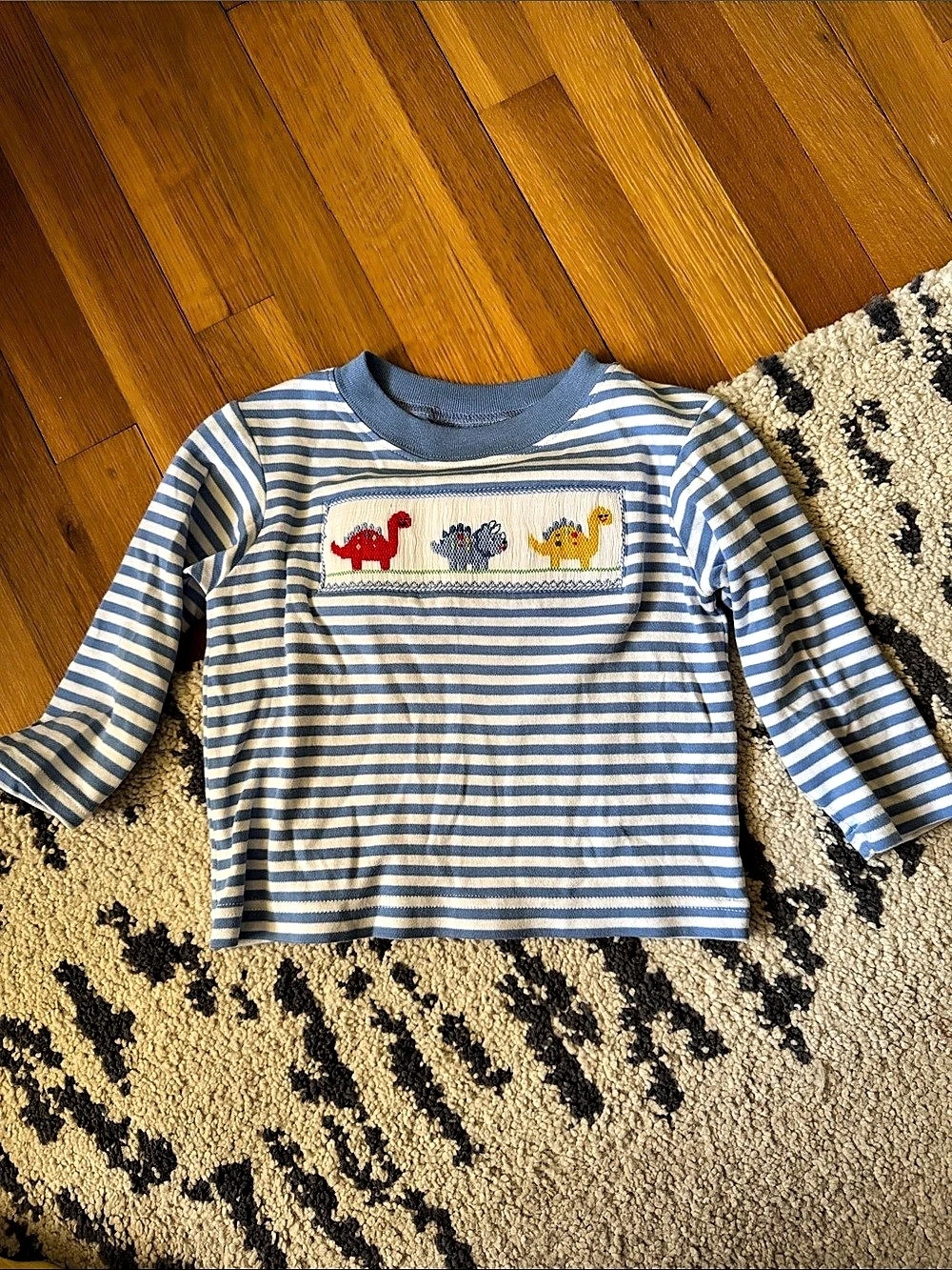Anavini Smocked Long Sleeve Dinosaur Tee Blue & White Boys Size 3